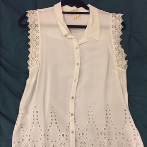 New Meadow Rue top size M.